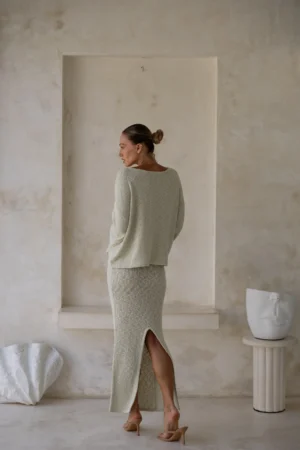 3. Zaya linen skirt back